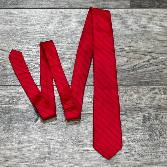 YSL Yves Saint Laurent 100% Silk Tie Red With Blue Stripes - Picture 1 of 5